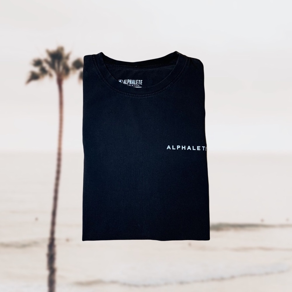 ALPHALETE STAPLE SHIRT